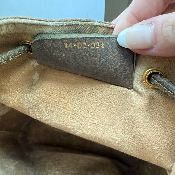 Gucci Vintage Monogram Bucket Bag. - Picture 8 of 9